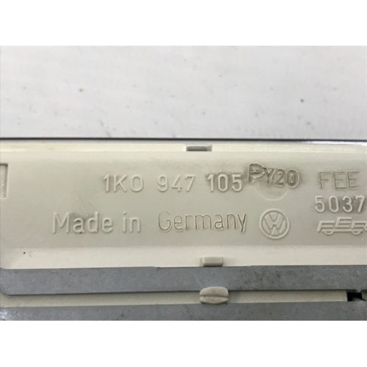 Плафон освітлення салону VW Passat B6 2005-2010 1K0947133